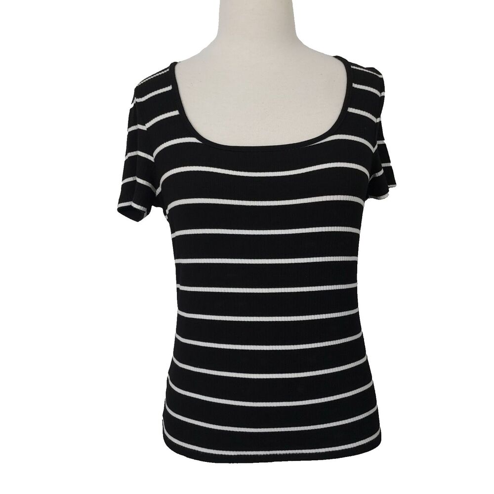 Cyrus Essentials Women size Large Black White Short Sleeve Striped Shirt Ribbed